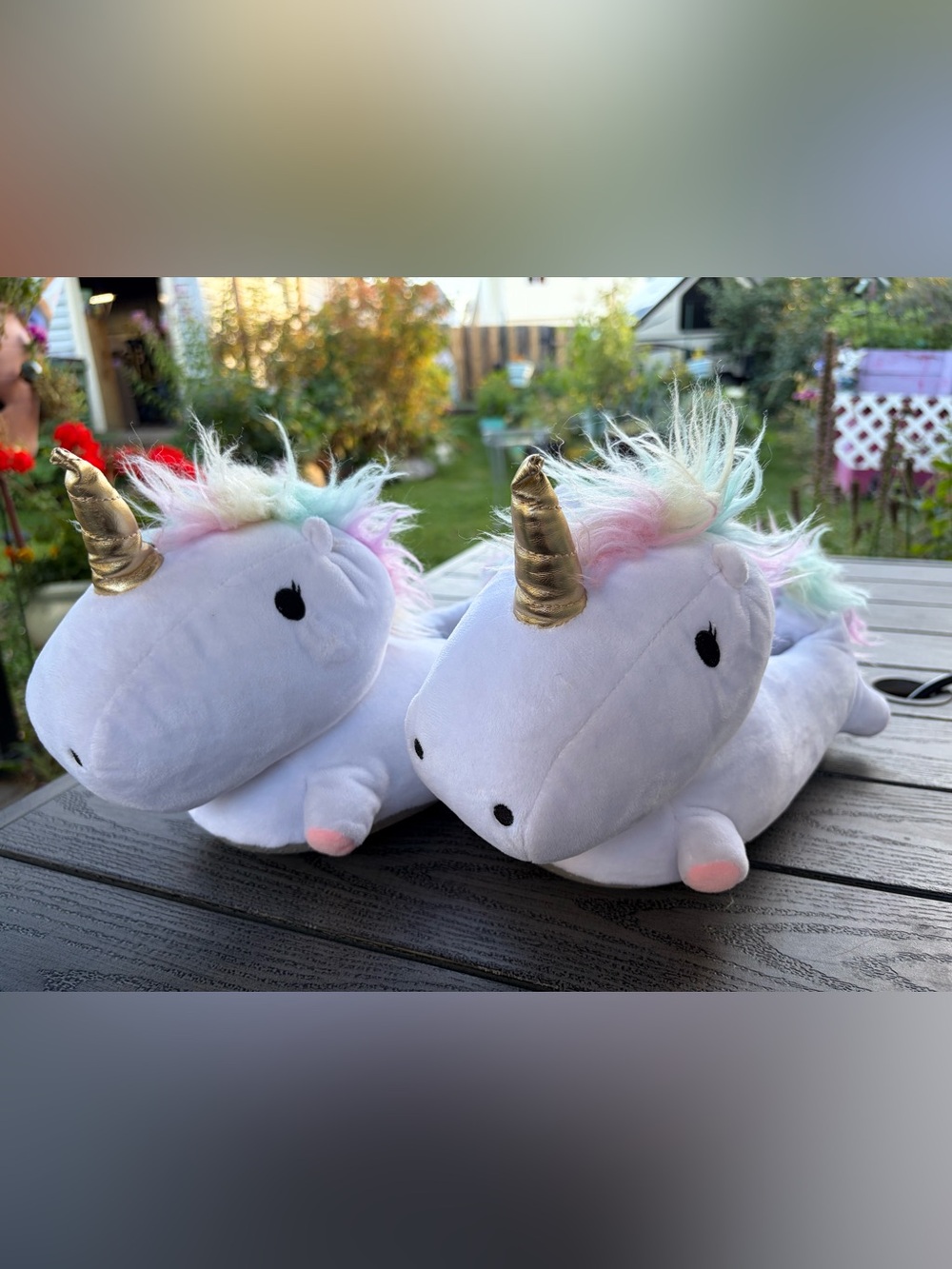 NWOT Adorable Light-Up Unicorn Slippers size 8/8.5